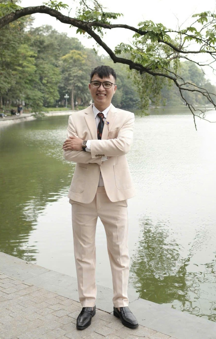 Thầy Phạm Duy Nam
